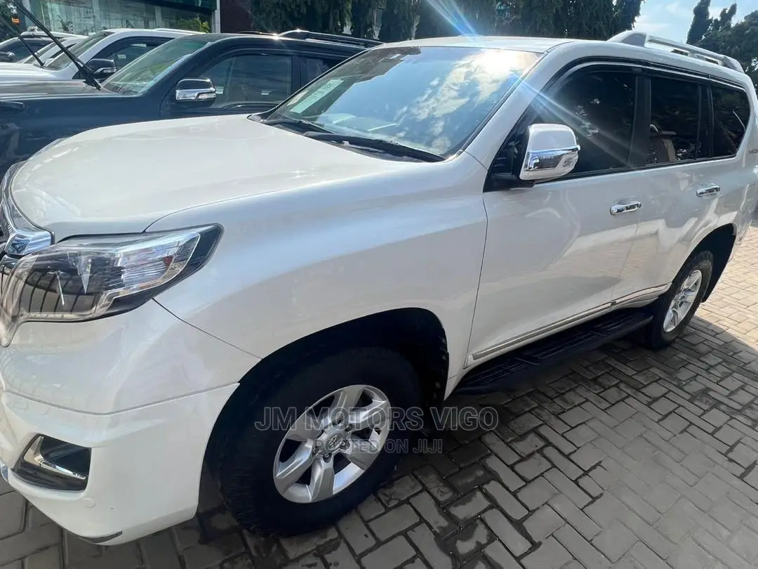 Toyota Land Cruiser Prado 2014 White