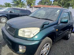 Toyota RAV4 1.8 2004 Green
