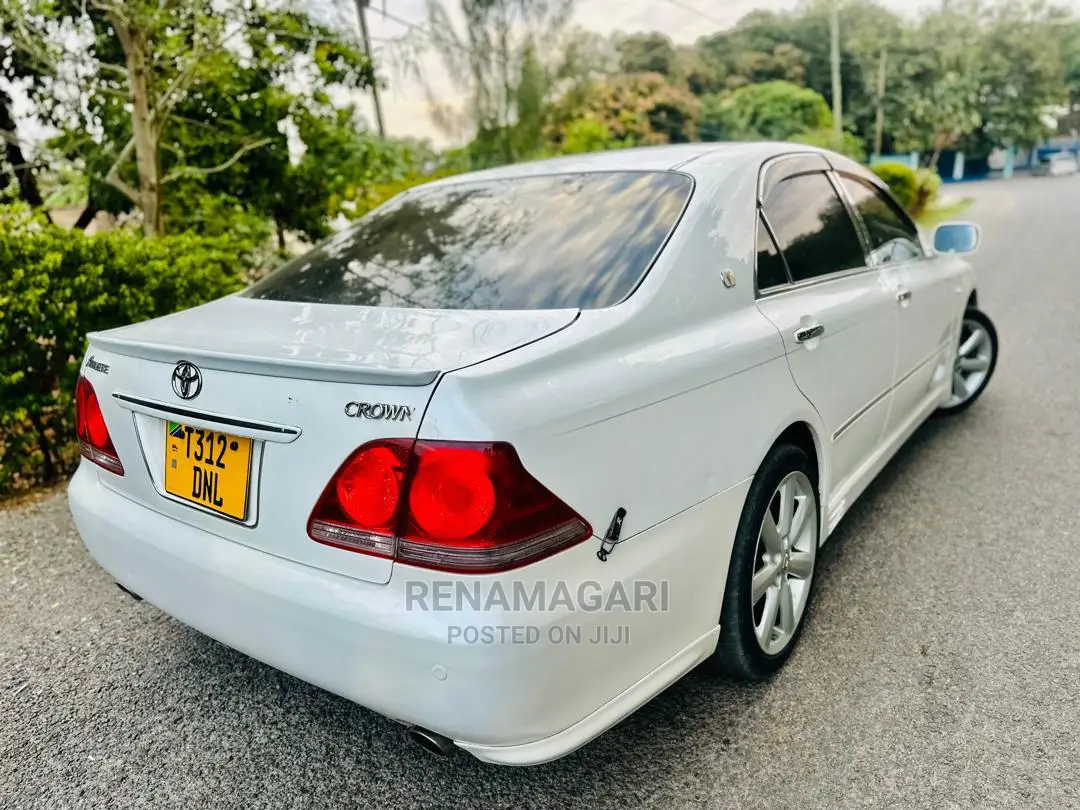 Toyota Crown 2004 Silver