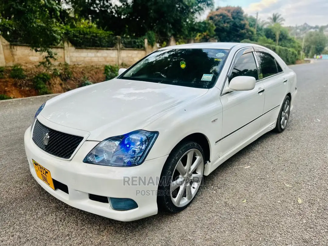 Toyota Crown 2004 Silver