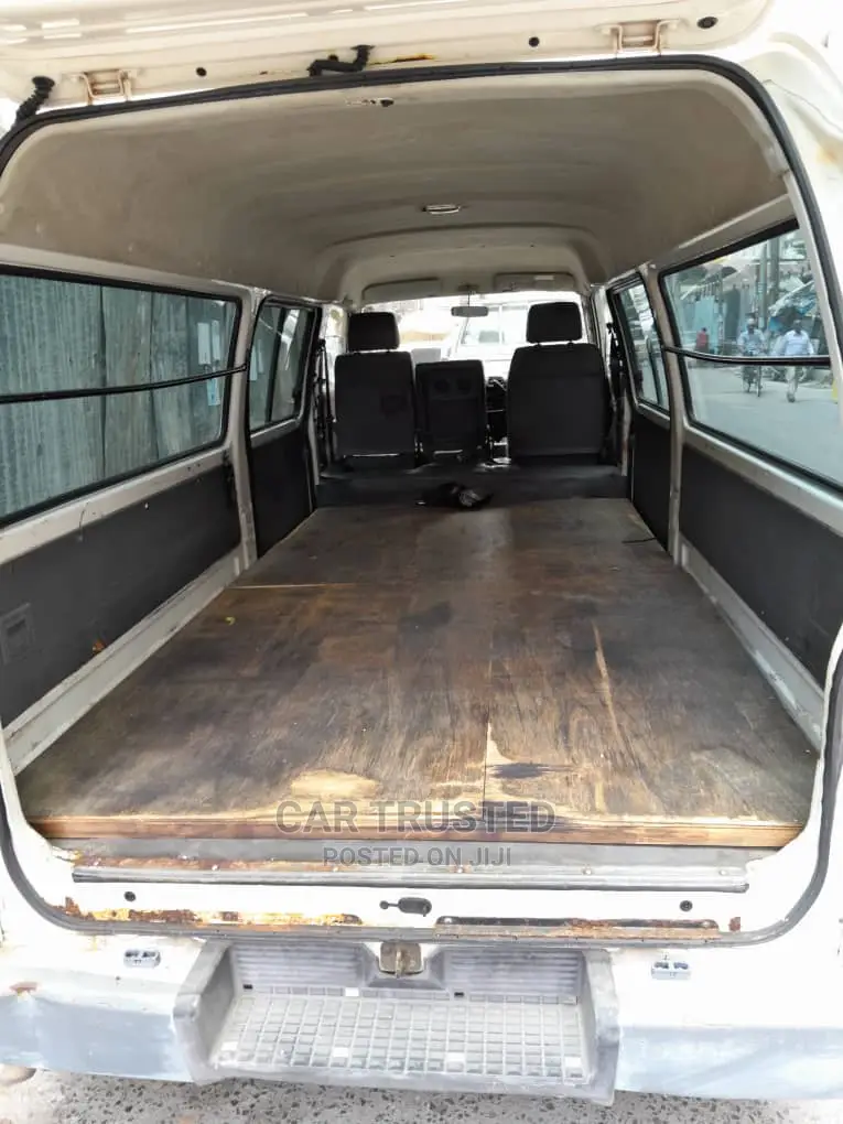 Mazda Bongo 2002 White