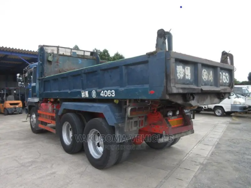 Fuso Great Truck