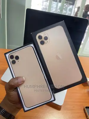 New Apple iPhone 11 Pro Max 256 GB Gold