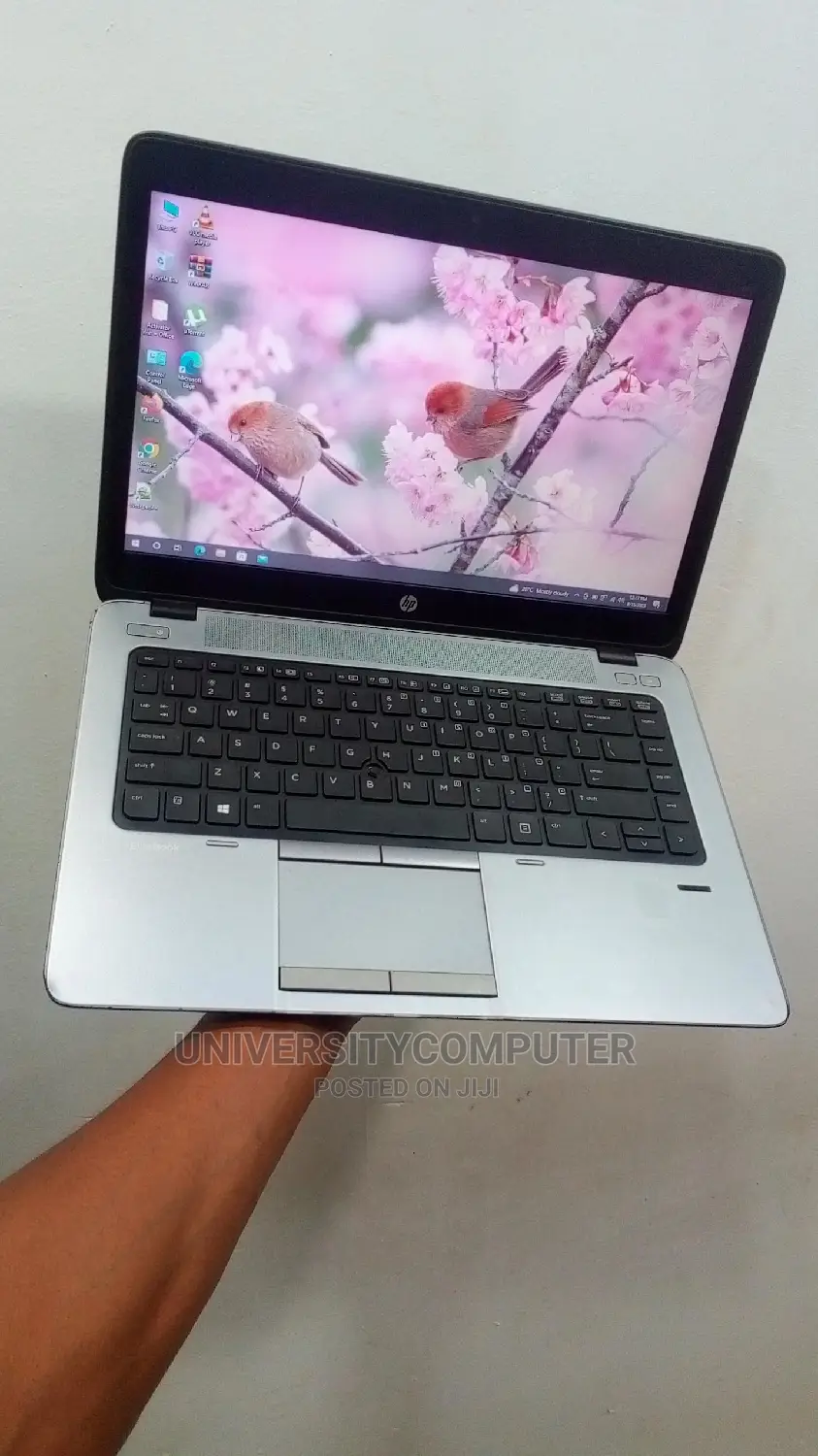 Laptop HP 14-Dq1025cl 4GB Intel Core I5 HDD 500GB