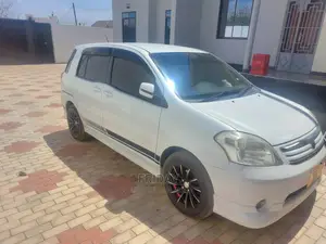 Toyota Raum 1.5 FWD 2005 White