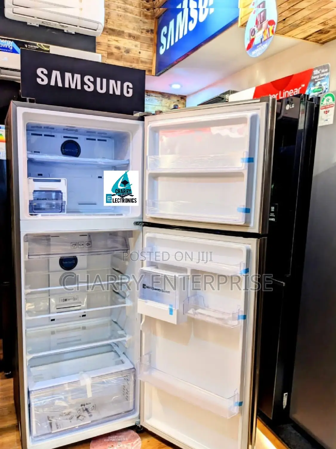 Original Samsung Fridge With Ice Maker 384L