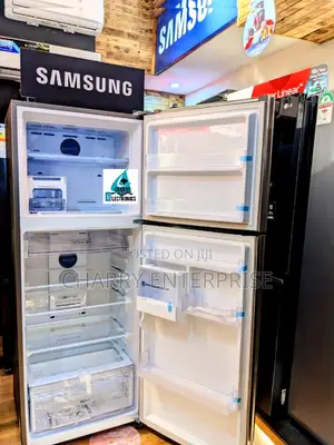 Original Samsung Fridge With Ice Maker 384L