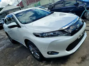 Toyota Harrier 2.0 2014 Pearl