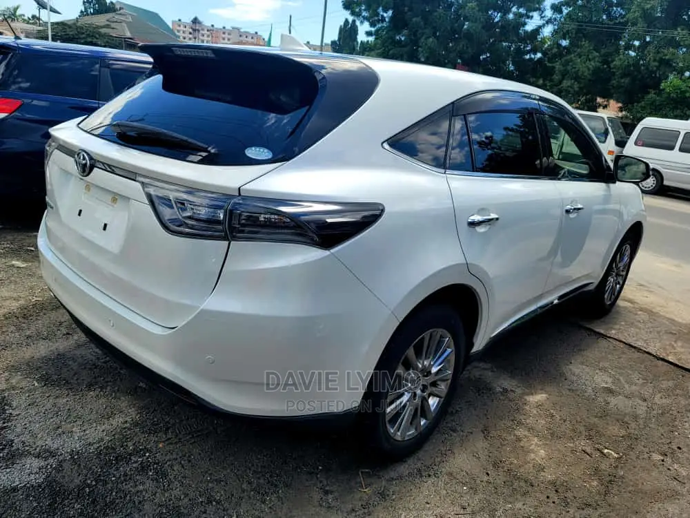 Toyota Harrier 2.0 2014 Pearl