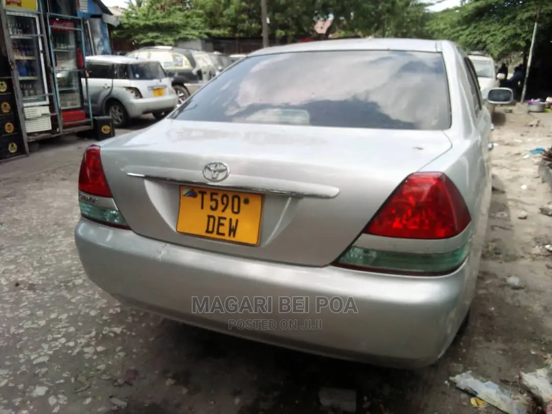 Toyota Mark II 2004 Silver