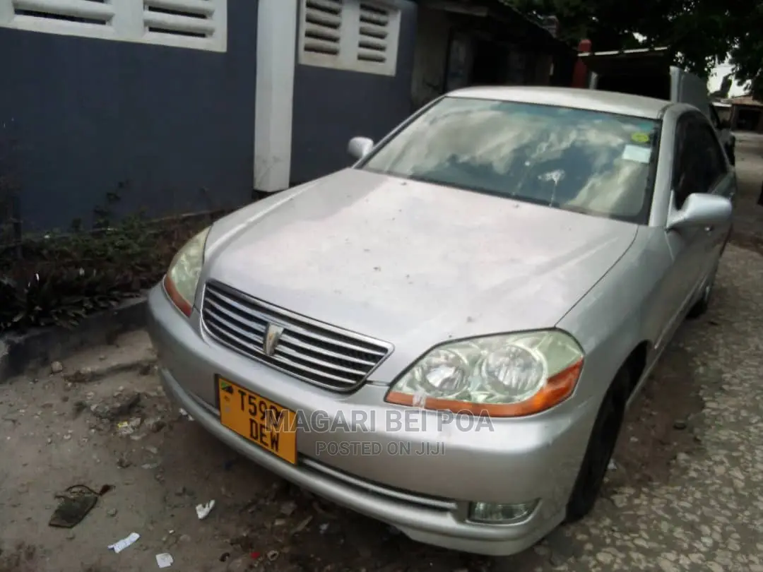 Toyota Mark II 2004 Silver