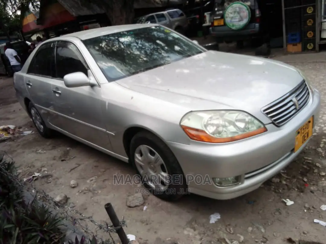 Toyota Mark II 2004 Silver