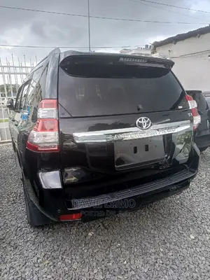 Toyota Land Cruiser Prado 2.8 D-4D 2015 Black