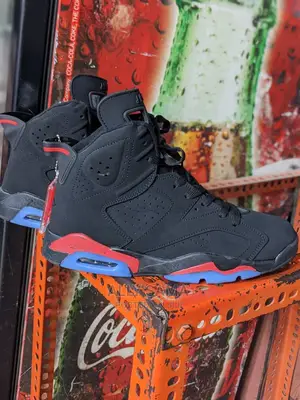 Offer Jordan Black