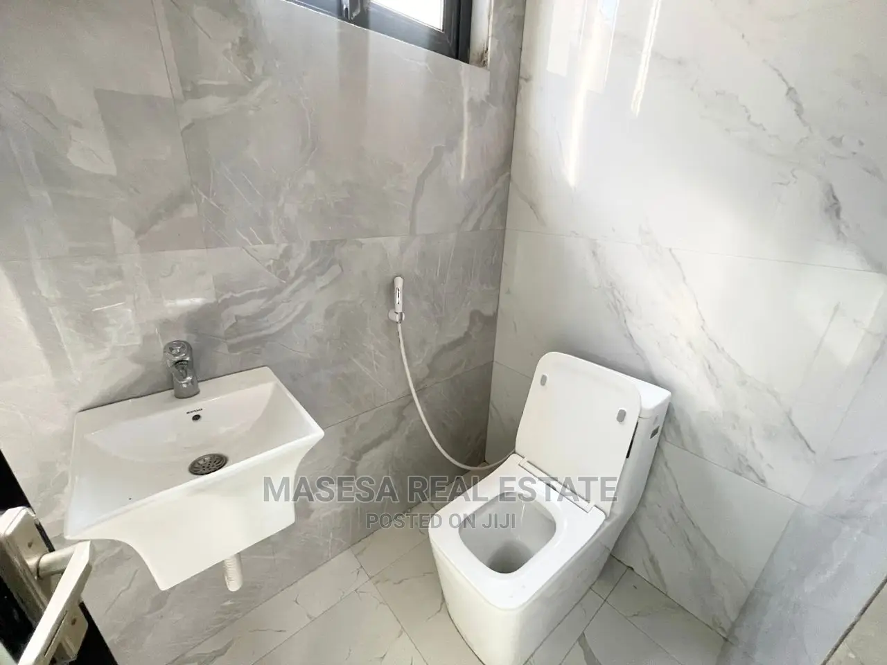 2bdrm Apartment in Msasani for rent