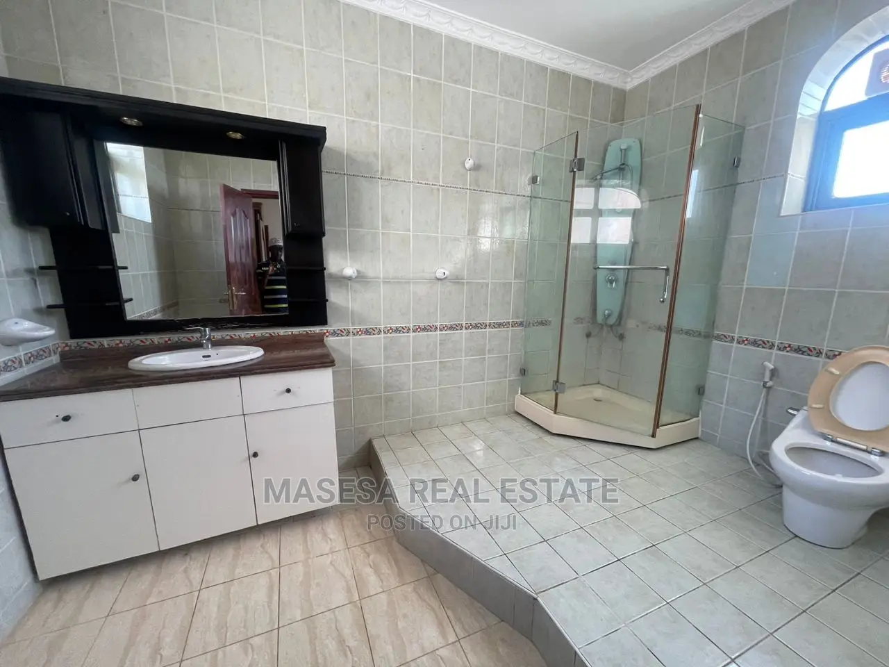 Furnished 3bdrm Apartment in Masaki for rent