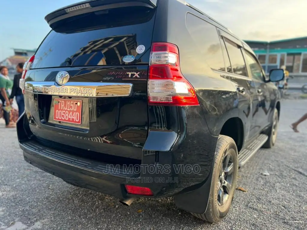Toyota Land Cruiser Prado 2015 Black