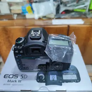 Canon EOS 5D Mark III DSLR Camera Brand New (Body Only)