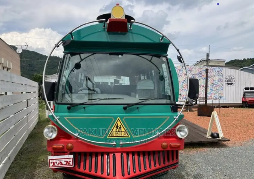 Mitsubishi Fuso Rosa 2000 Green