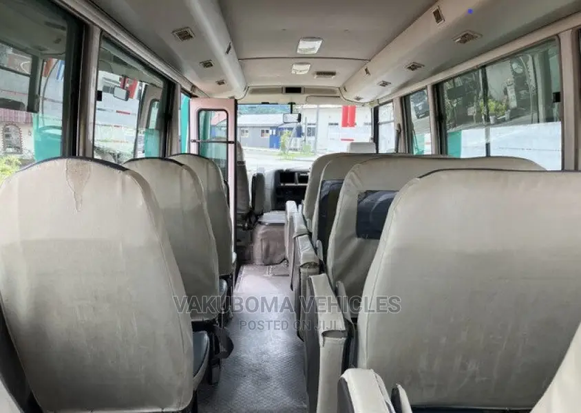 Mitsubishi Fuso Rosa 2000 Green