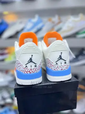 Jordan 4 Sneakers