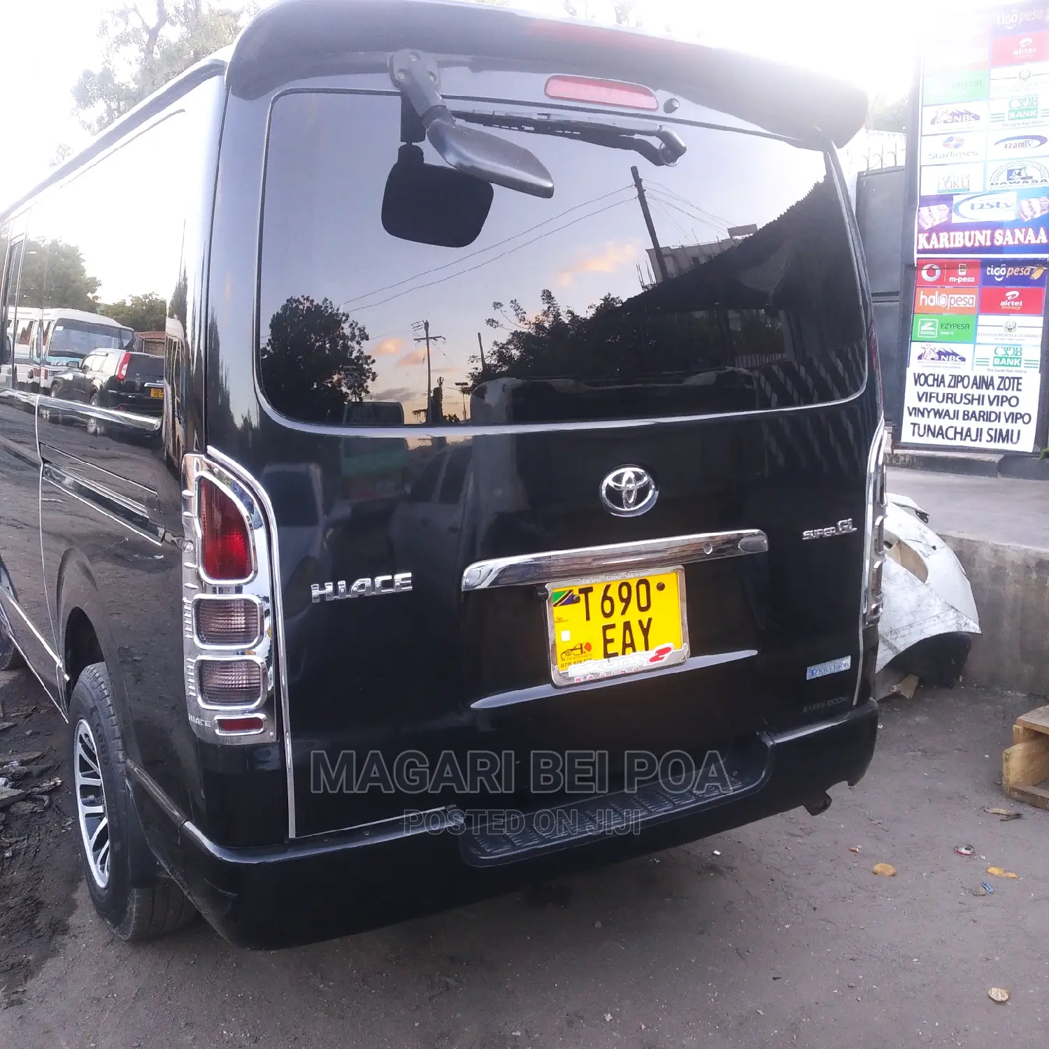 Toyota Quantum 2014 Black