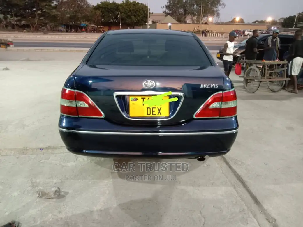Toyota Brevis 2004 Blue