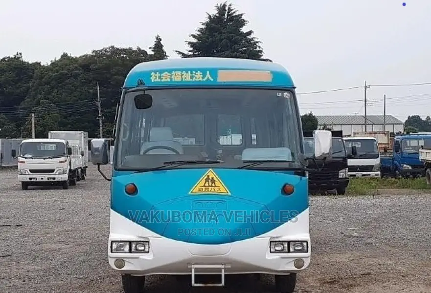 Mitsubishi Fuso Rosa 1998 Green