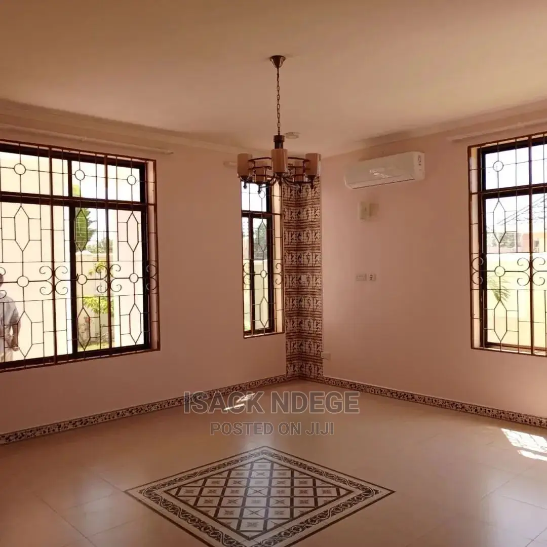 6bdrm House in Bahari Beach, Kinondoni for rent