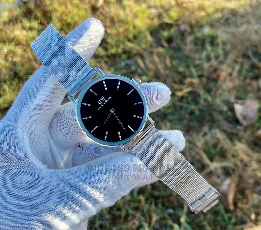 New Dw Watches  
Water Resistant 
Higher Quality