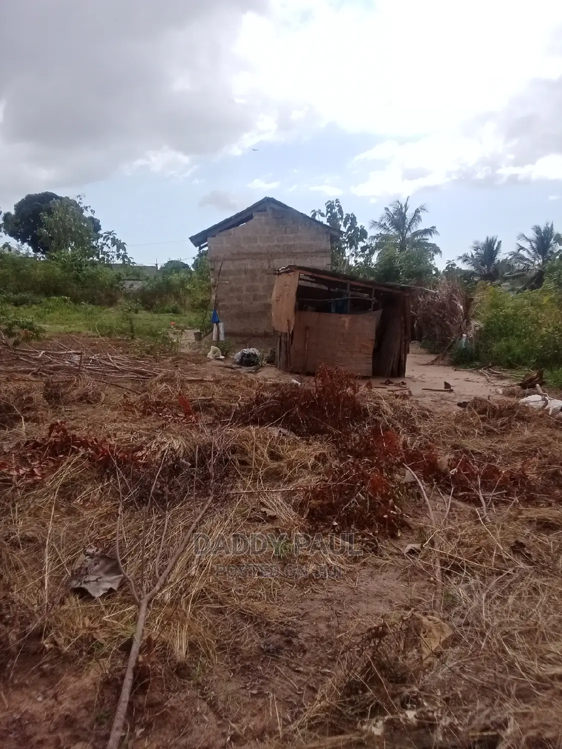 1.5 Acre Area for Sale