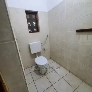 Furnished 3bdrm Apartment in Beach House, for rent
