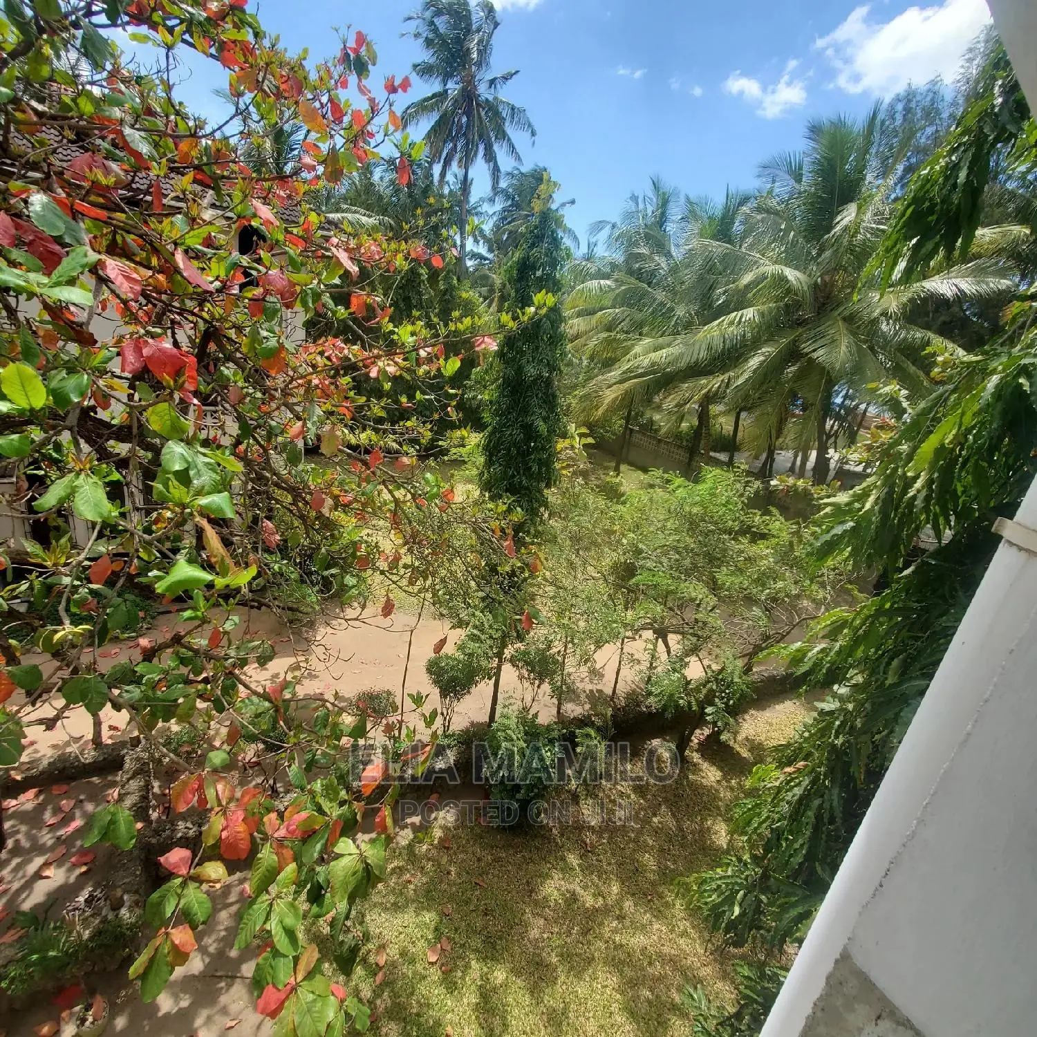 Furnished 3bdrm Apartment in Beach House, for rent