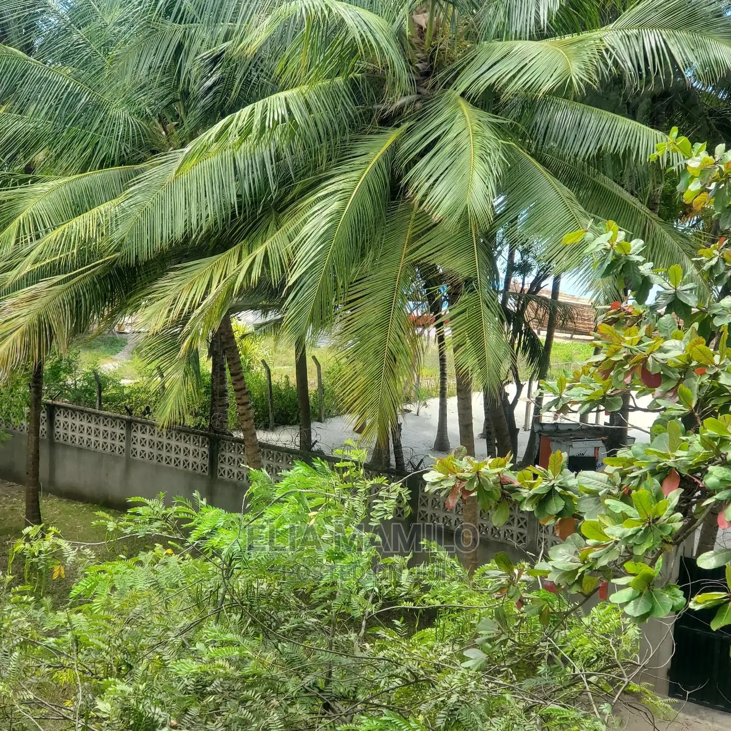 Furnished 3bdrm Apartment in Beach House, for rent