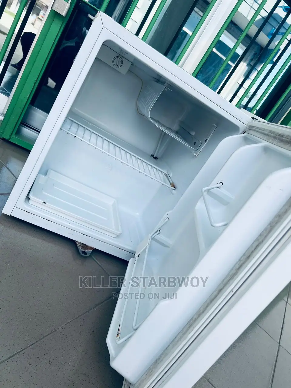 MIN Fridge