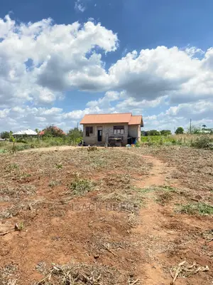 Kiwanja SQM 700 Mabwepande