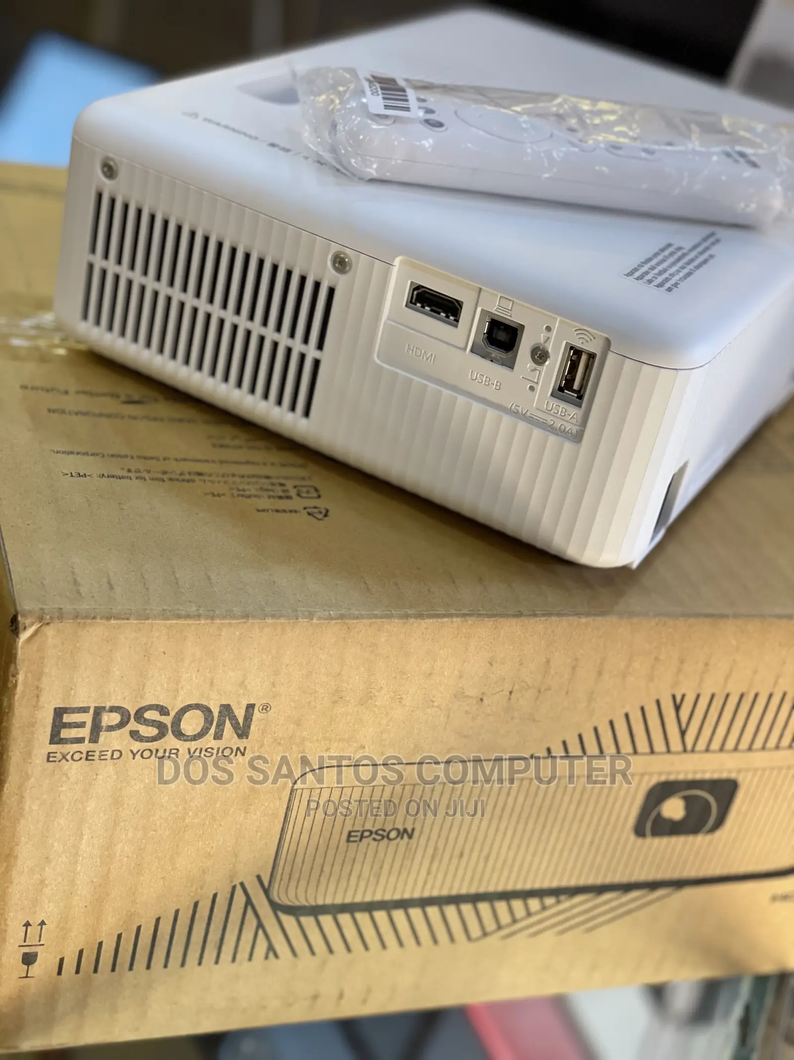 Brandnew EPSON Projector 200 Inch Screen