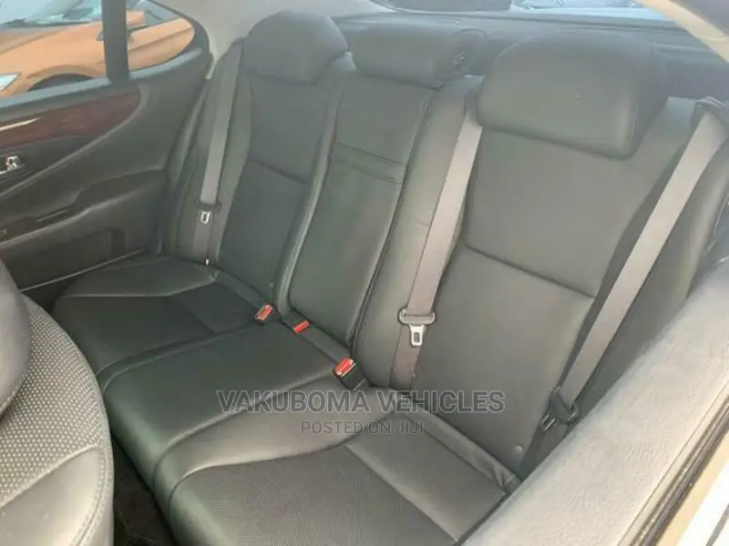 Lexus LS 430 2006 Pearl