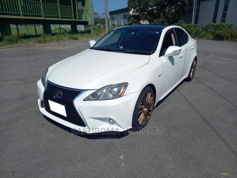 Lexus IS 2005 Pearl