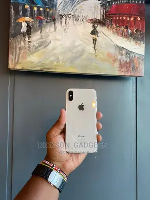 Apple iPhone X 64 GB White