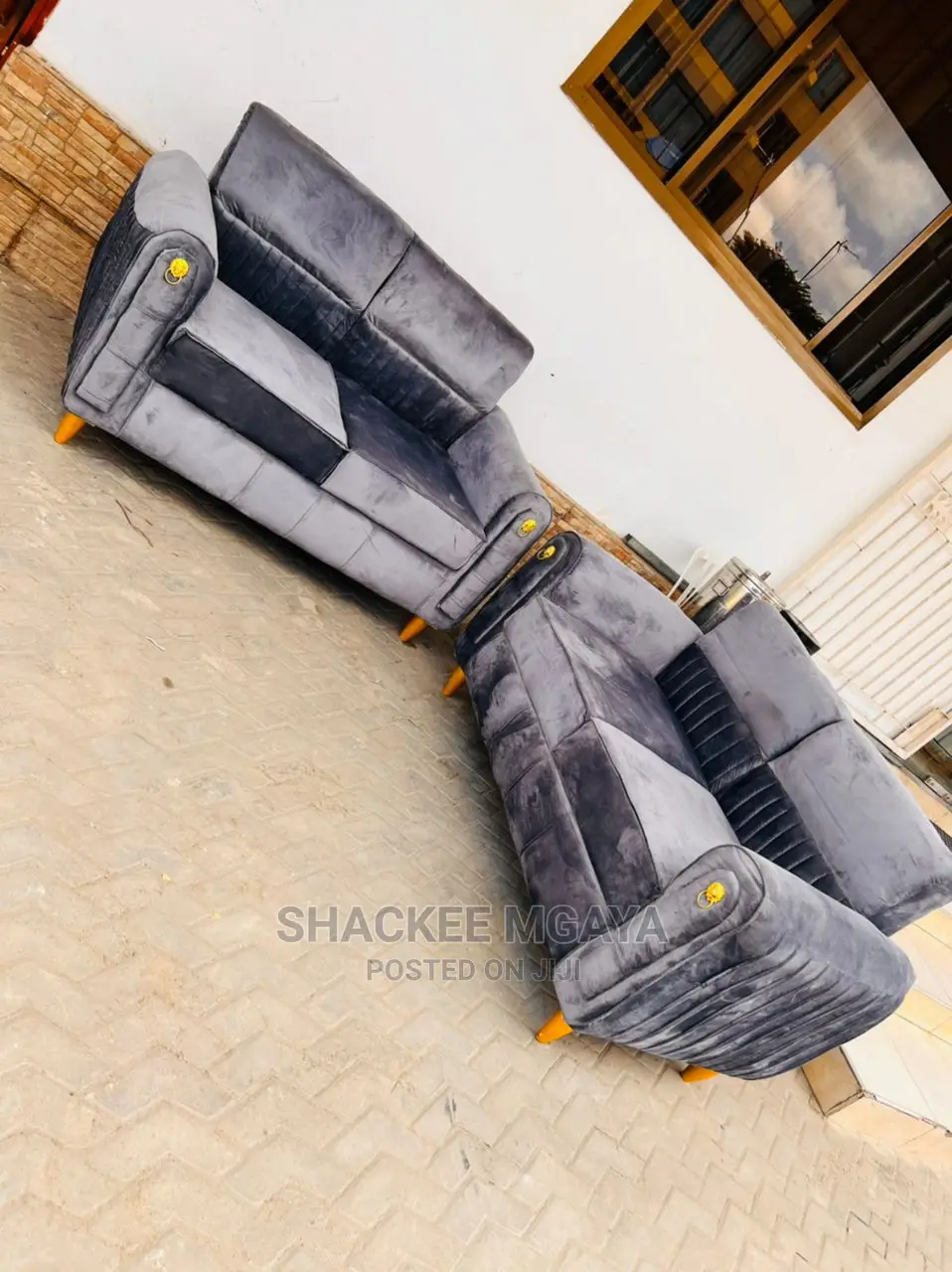 Sofa La Watu Wawili