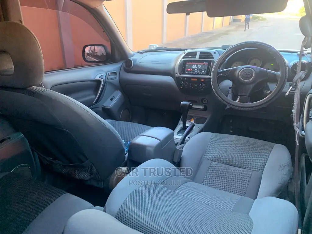 Toyota RAV4 1.8 2005 Silver