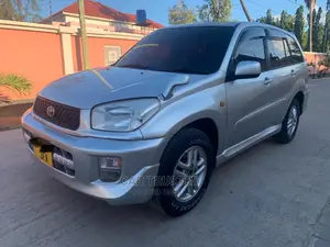 Toyota RAV4 1.8 2005 Silver