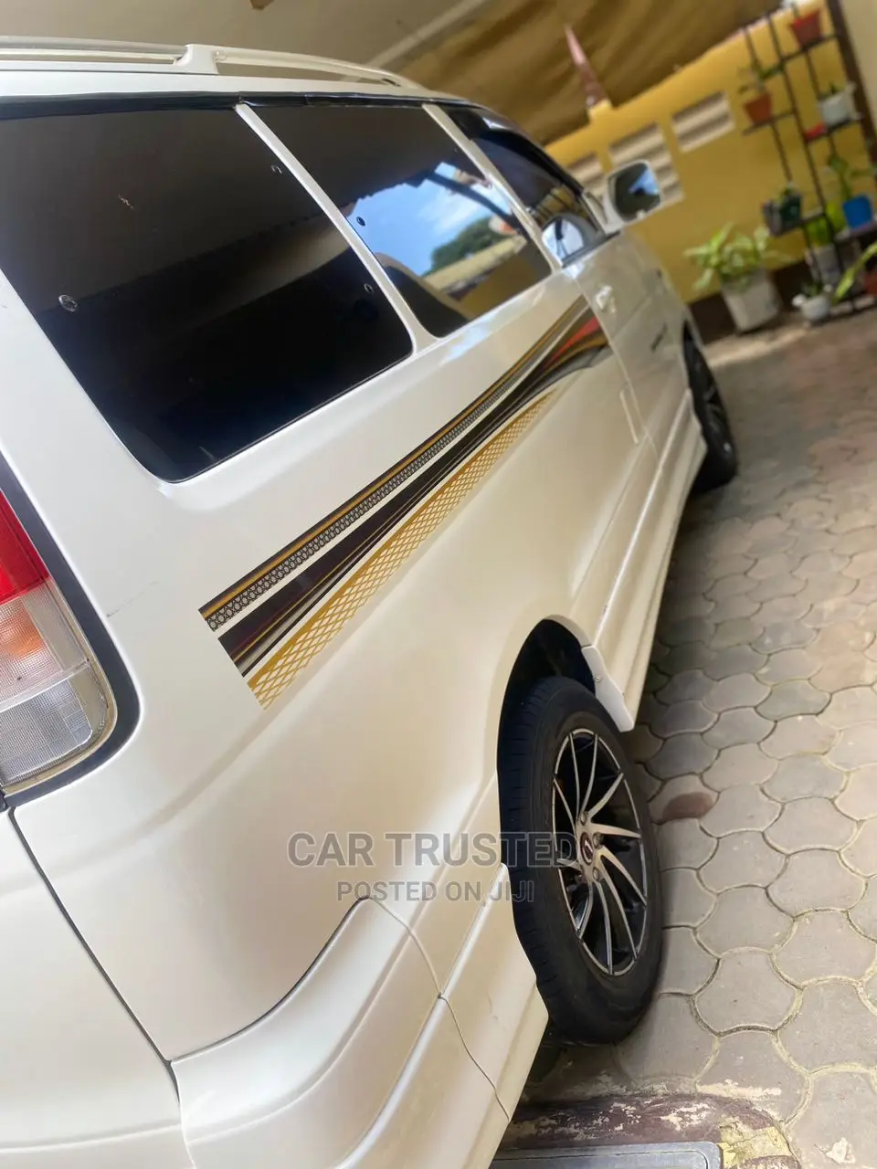 Toyota Noah 2.0 FWD (8 Seater) 2005 White