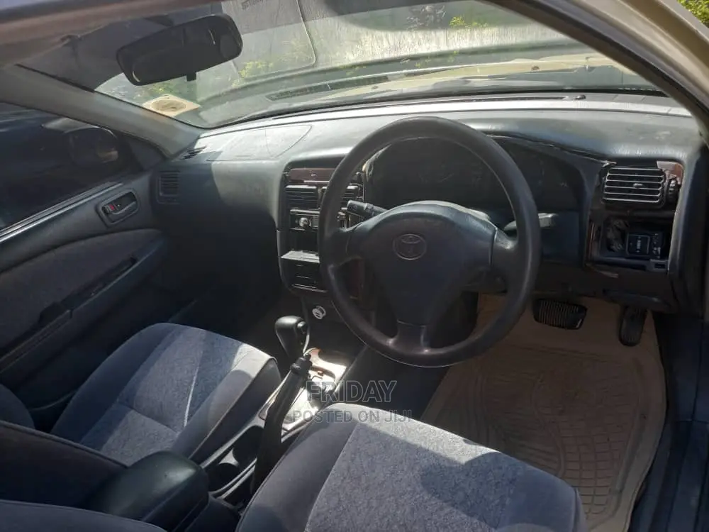 Toyota Corona Premio 1.6 FWD 2000 Off white