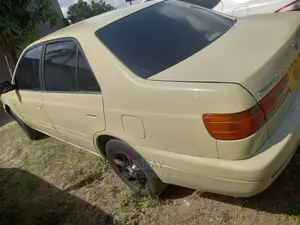 Toyota Corona Premio 1.6 FWD 2000 Off white