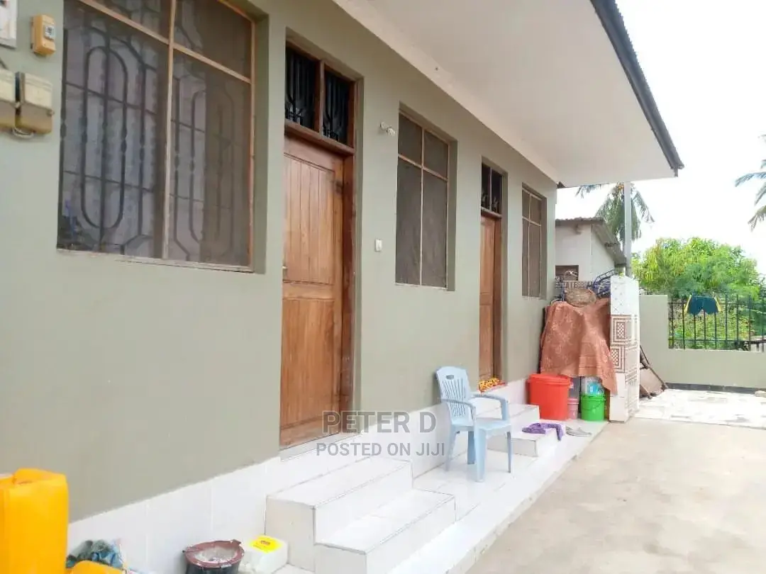 1bdrm Apartment in Kimara for rent