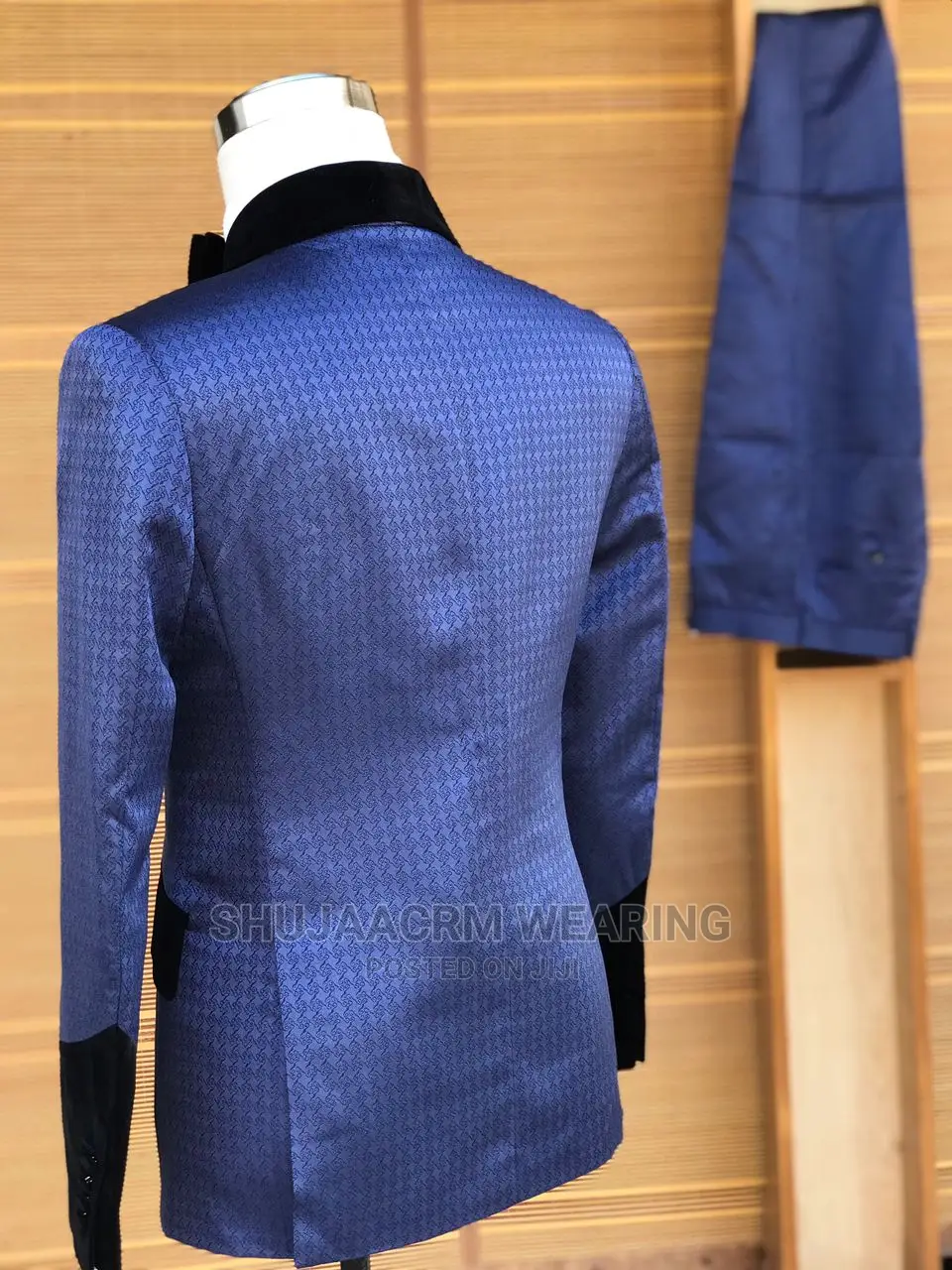 Taxedo Fashion Suti