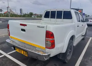 Toyota Hilux 2007 White
