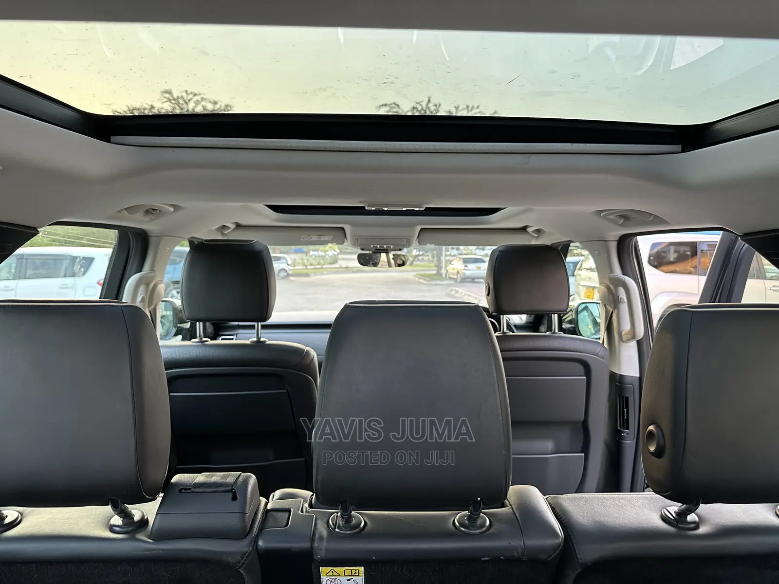 Land Rover Discovery 2018 Gold